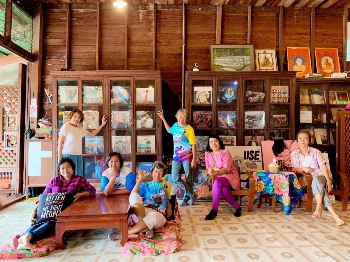 Baanklong Amphawa Homestay Екстериор снимка