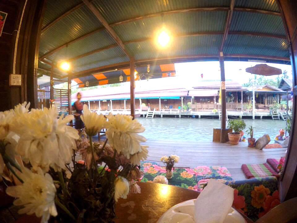 Baanklong Amphawa Homestay Екстериор снимка
